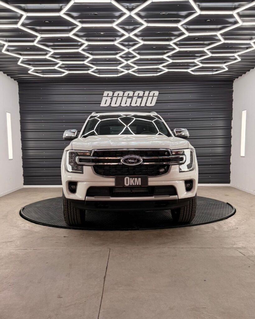 FORD EVEREST 2.3T TITANIUM 4X4 AT10 - 0km